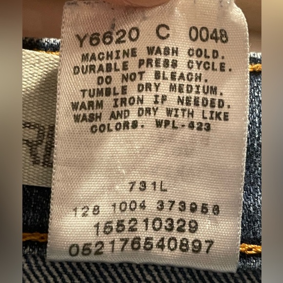 Levi's Blue Straight Leg Jeans Classic Denim Y2K from 2004 size 6 - Picture 5 of 6